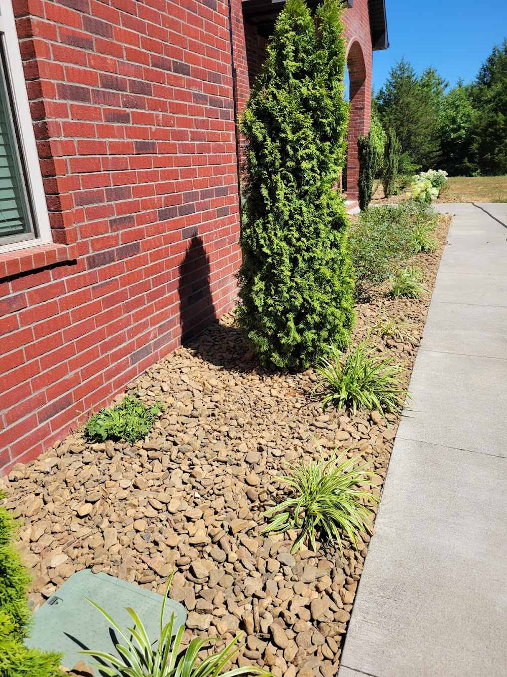 Rolling Hills Landscaping lcc